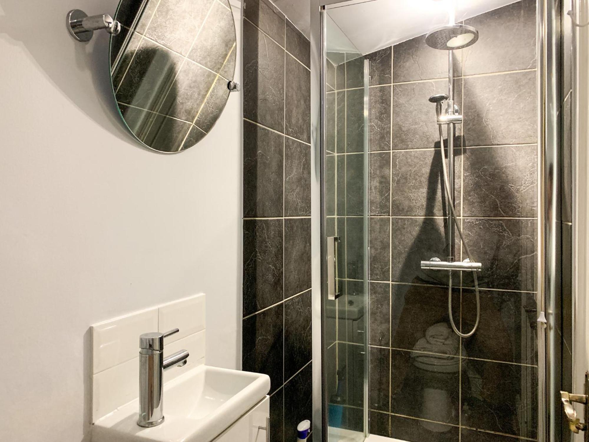 Stylish 3-Bedroom Home In Canterbury City-Centre - Superb Location! Dış mekan fotoğraf
